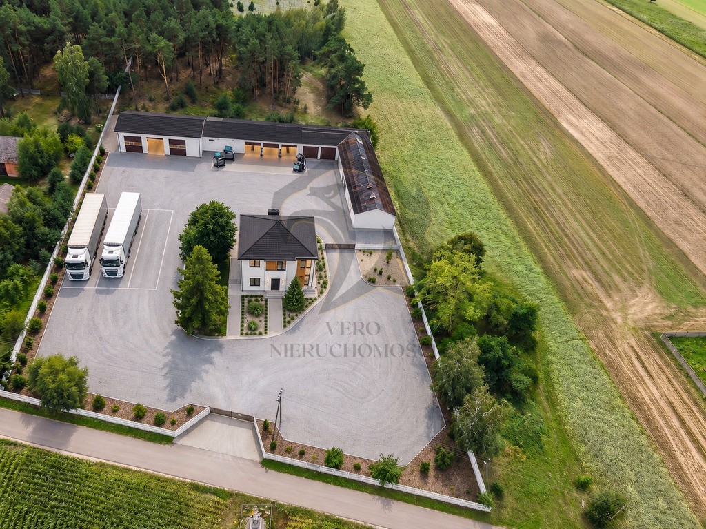 Dom na sprzedaż, 8 pokoi, 282 m², Włodzimierz