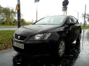 SEAT Ibiza V 1,0 mpi salon polska