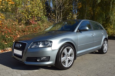 AUDI A3 Sportback (8PA) 2.0 TDI 140 KM