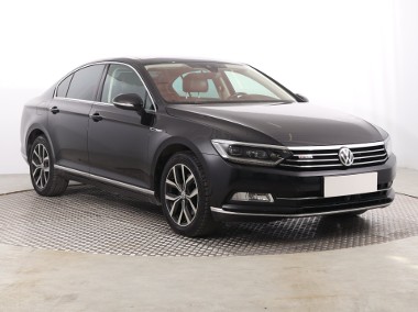 Volkswagen Passat B8 Salon Polska, 190 KM, Automat, Skóra, Klimatronic, Tempomat,-1