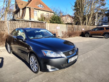 Lexus Elegance+, niski przebieg i bardzo dobry stan samochodu