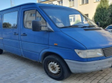 Mercedes-Benz Sprinter-1