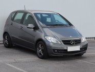 Mercedes-Benz Klasa A W169 , Klimatronic, Podgrzewane siedzienia,ALU