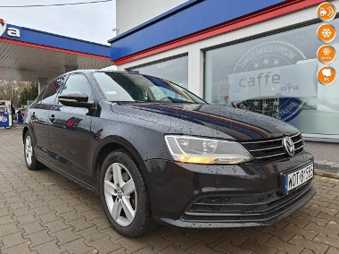 Volkswagen Jetta VI-1