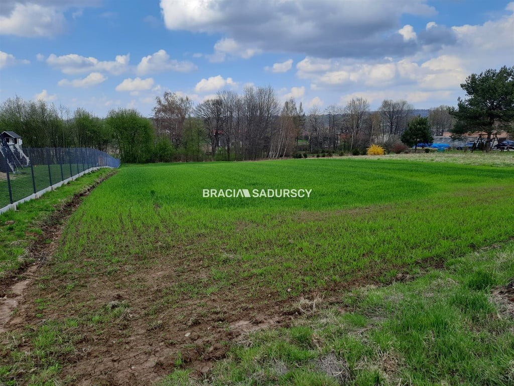 na sprzedaż działkę o powierzchni 2900 m² - Widok 2