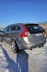 Volvo V 60 Momentum 5-cylindrowy zarejestrowany-2
