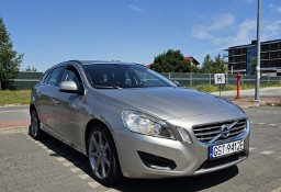 Volvo V60 I Volvo V 60 Momentum 5-cylindrowy zarejestrowany