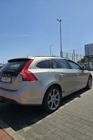 Volvo V 60 Momentum 5-cylindrowy zarejestrowany-2