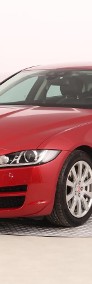 Jaguar XE I , Salon Polska, Serwis ASO, 177 KM, Automat, VAT 23%, Skóra,-3