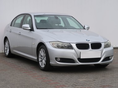 BMW SERIA 3 , Klimatronic, Tempomat, Parktronic, Podgrzewane siedzienia-1