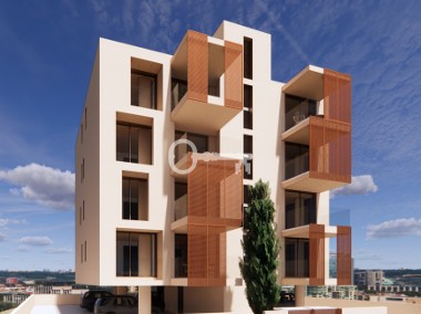 Przestronny apartament w dobrej loklizacji w Pafos-1