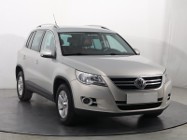 Volkswagen Tiguan , Salon Polska, DSG, Skóra, Klimatronic,