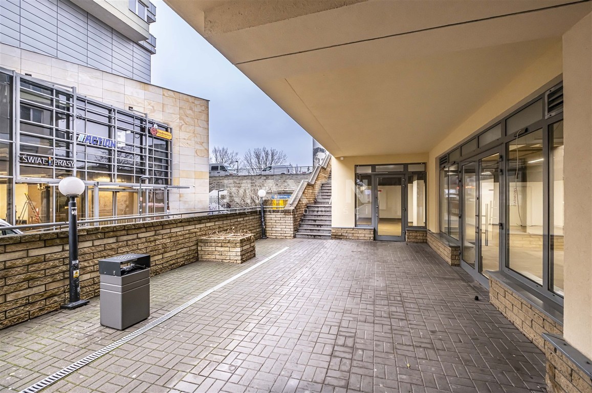 Lokal usługowo-handlowy 142 m² Ursynów – pohled 2