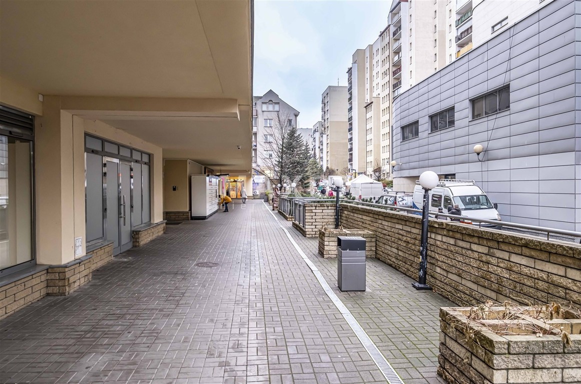 Lokal usługowo-handlowy 142 m² Ursynów – pohled 4