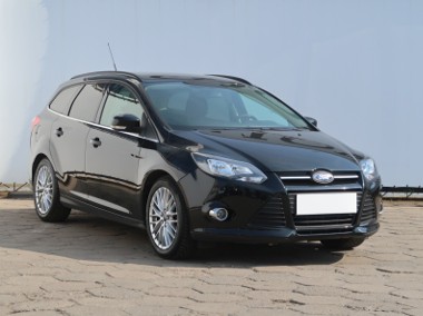Ford Focus III , Klimatronic, Parktronic, Podgrzewane siedzienia,ALU-1