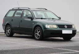 Volkswagen Passat B5 , Salon Polska, GAZ, Klimatronic,ALU, El. szyby, Alarm