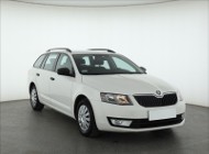 Skoda Octavia III , Salon Polska, Klima, Parktronic, Podgrzewane siedzienia