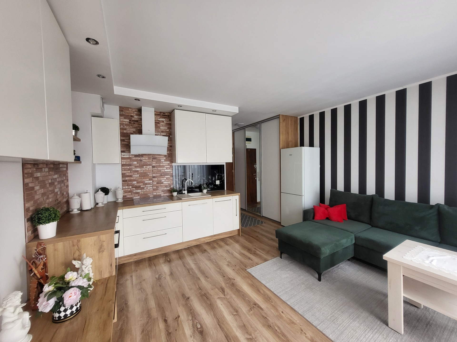 Cukrownia 26,56m2/3 piętro/ balkon /Dąbie/ Gotowe do zamieszkania i wynajęcia.