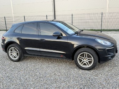 Porsche Macan-1