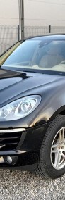 Porsche Macan-4