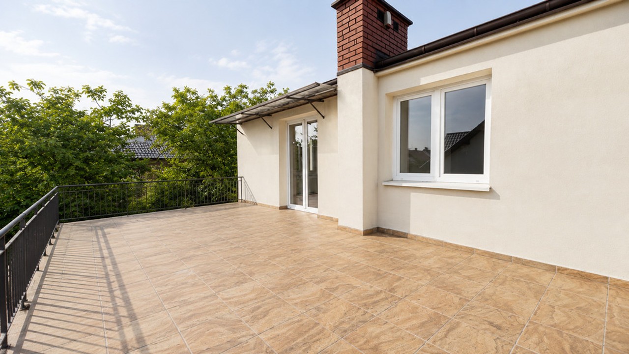 Duża działka 1111 m² | Taras 50 m² - Widok 3