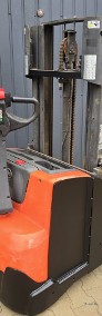 Elektryczny wózek do przewozu palet z niskim masztem BT SWE 200d, niski maszt-4