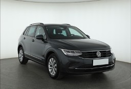 Volkswagen Tiguan , Salon Polska, Serwis ASO, DSG, VAT 23%, Navi, Klimatronic,