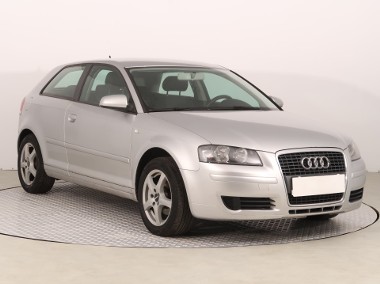 Audi A3 II (8P) , GAZ, Klimatronic, Podgrzewane siedzienia,ALU-1