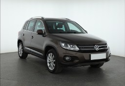 Volkswagen Tiguan , Salon Polska, Serwis ASO, 170 KM, Navi, Xenon, Bi-Xenon,