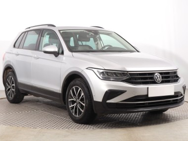 Volkswagen Tiguan , Salon Polska, Serwis ASO, DSG, Klimatronic, Tempomat,-1