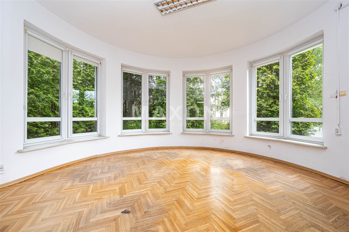 Przedwojenna willa z dużą działką - Widok 6