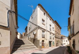 Dom Bellmunt Del Priorat