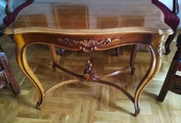 Wyjątkowy stolik w stylu ludwikowskim
