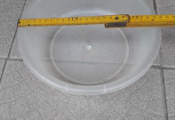 Bezbarwna mała miedniczka z polipropylenu ?), średnica ok. 24 cm