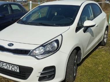 zadbany,bogate wyposażenie-1