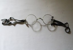 Zabytkowe okulary OPTAL