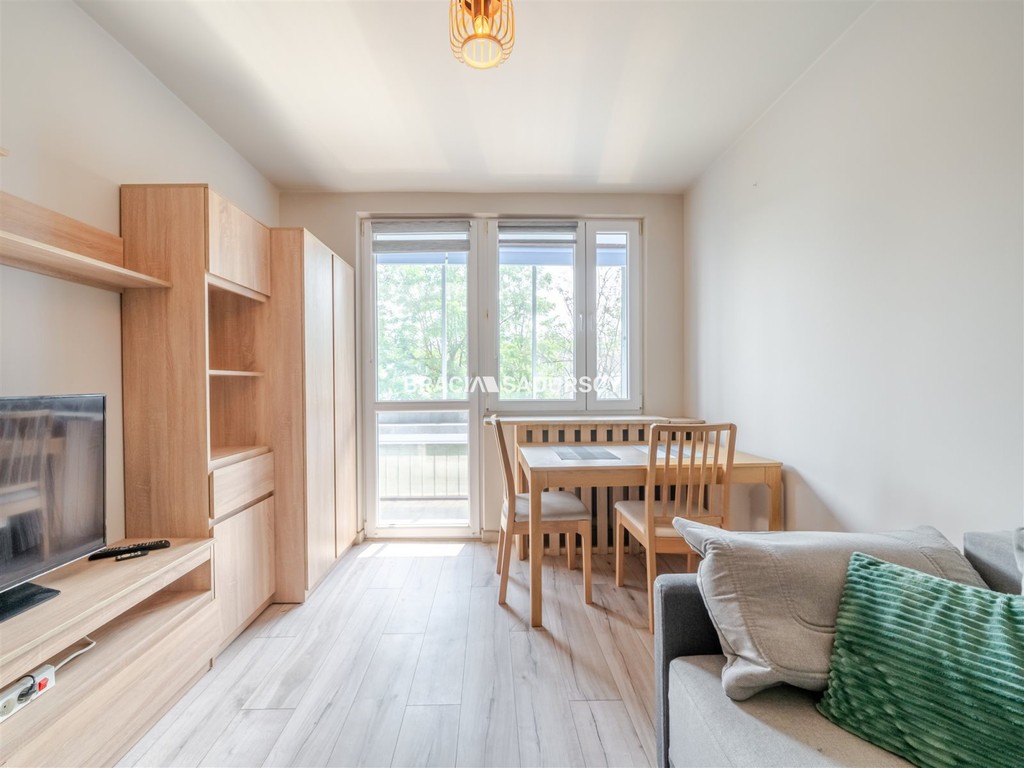Kawalerka z balkonem | 28,8 m² | os. Złotego Wieku - Widok 5