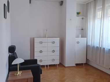 Apartament  3 pokojowy  z garderobą 66 m2 na Powiślu-1