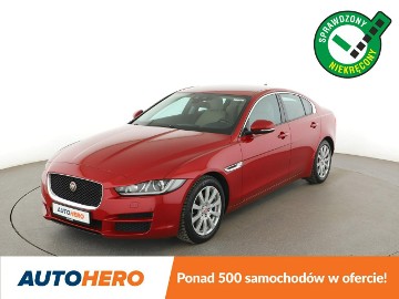 Jaguar XE I 20d Pure Automat Klimatronik Nawigacja Tempomat PArkAssist Bi-Xenon
