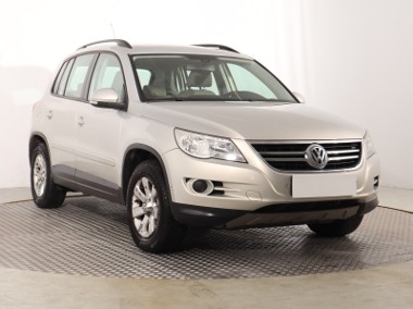 Volkswagen Tiguan , Navi, Klimatronic, Parktronic, Dach panoramiczny,ALU-1