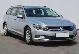 Volkswagen Passat B8 , Salon Polska, Klimatronic, Parktronic