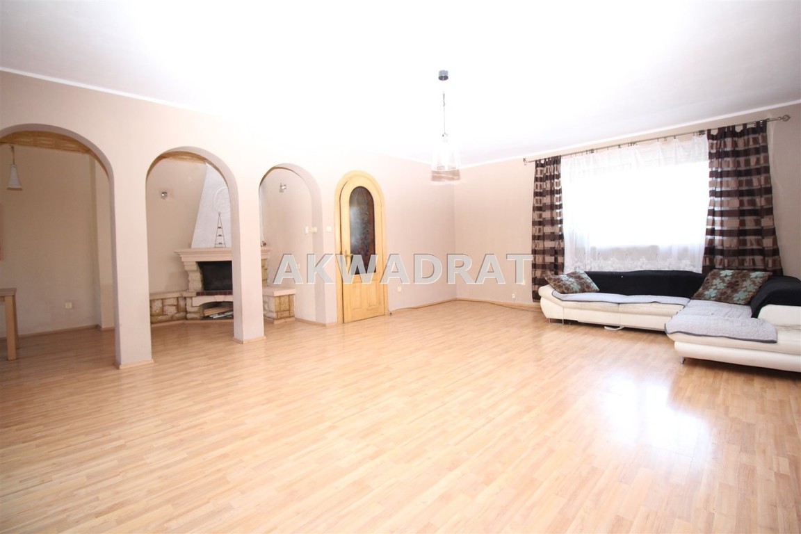Dom na sprzedaż, 334 m², 7 pokoi Wałbrzych Szczawienko