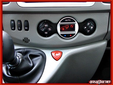Zarejestrowany Passenger Lux 2.0DCi 115KM Klimatronic 2strefowy-1