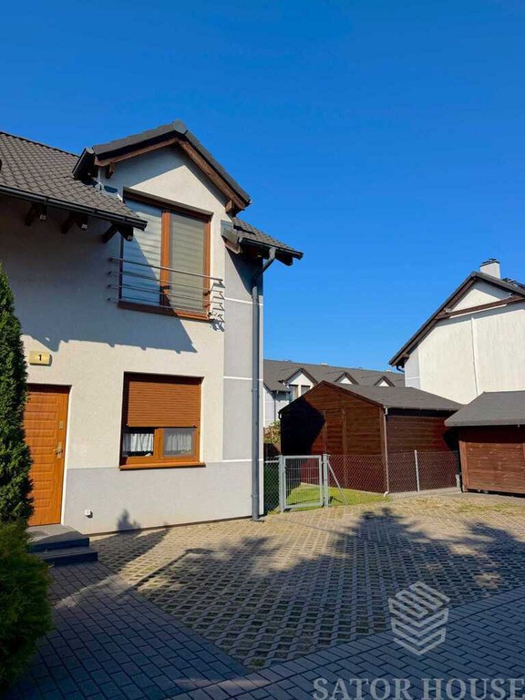 Dom na sprzedaż, 4 pokoje, 72 m², Plewiska