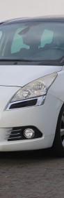 Peugeot 5008 , 7 miejsc, Navi, Klimatronic, Tempomat, Parktronic,-3