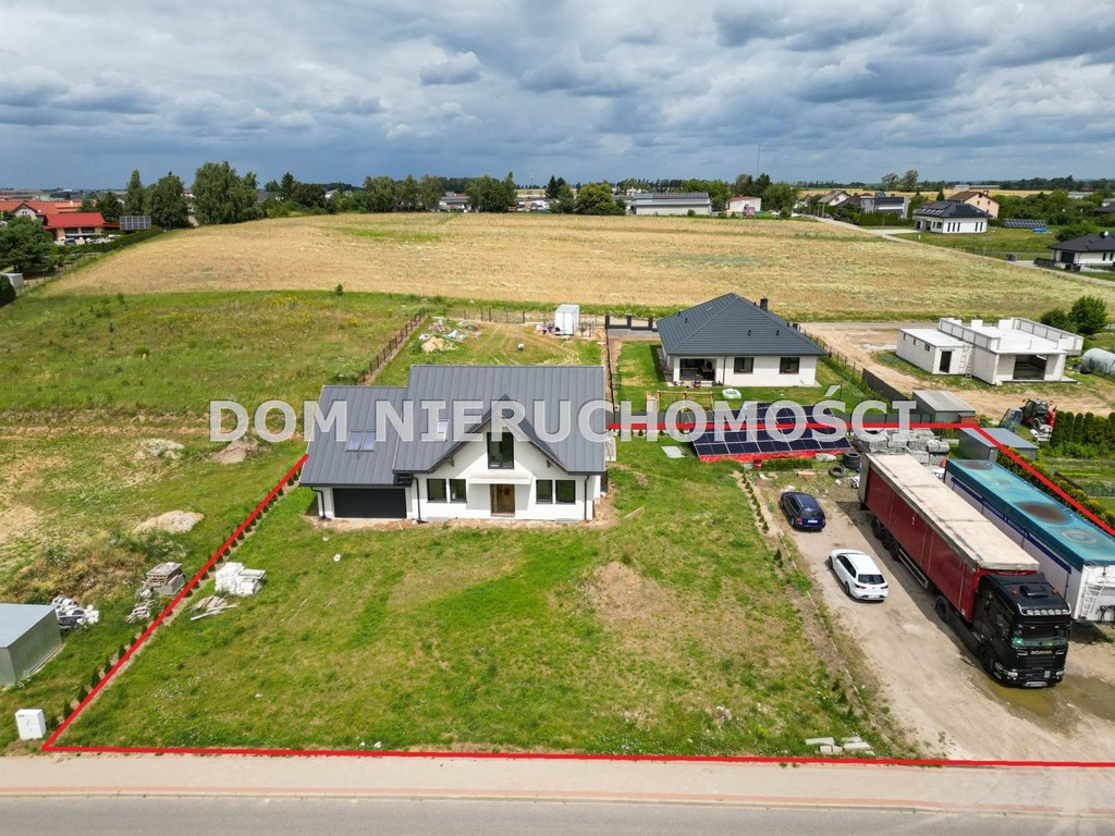 Dom w Marzęcicach – pohled 3