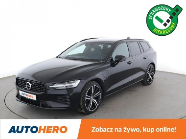 Volvo V60 II F23 2.0T6 R Design AWD PHEV Navi Tempomat HarmanKardon Kamera BLIS L-1