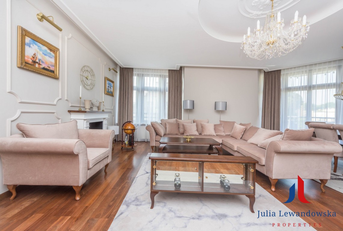 Apartament w Sopocie, umeblowany z garażem
