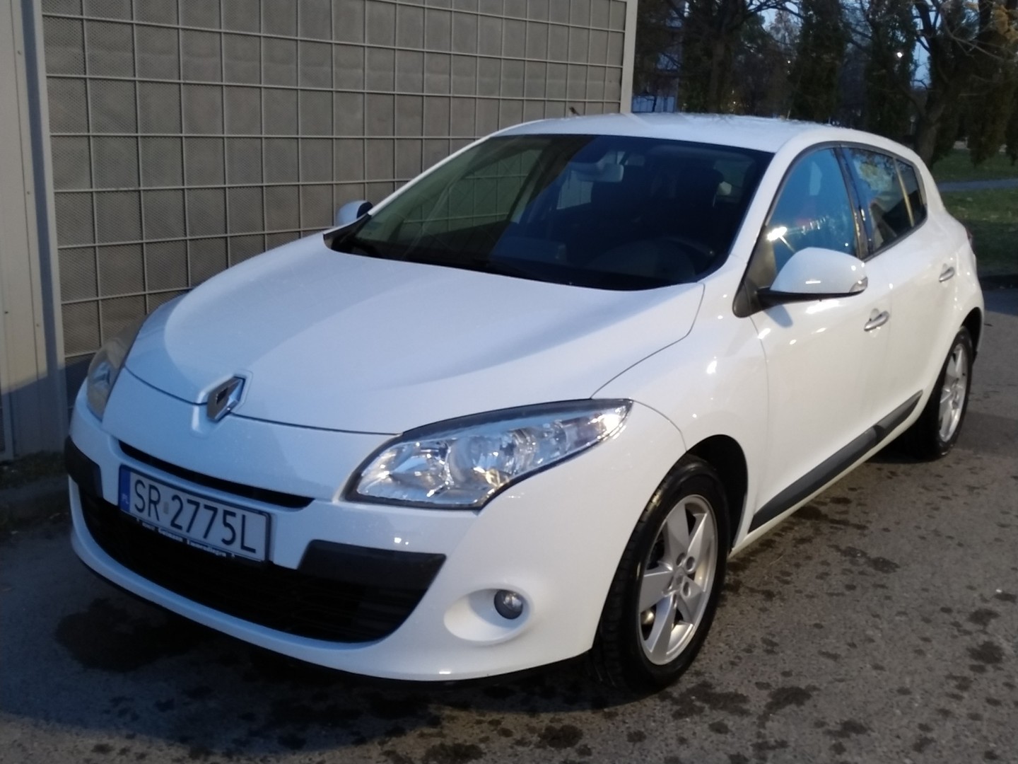 Renault Megane III 1.6 ben.110kM świżo powymianie rozrządu razem z kzfr