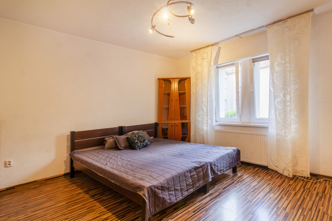 Centrum, ogródek i parking! Gotowe 53 m² - Widok 6